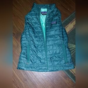 Patagonia Womens Small Down Vest